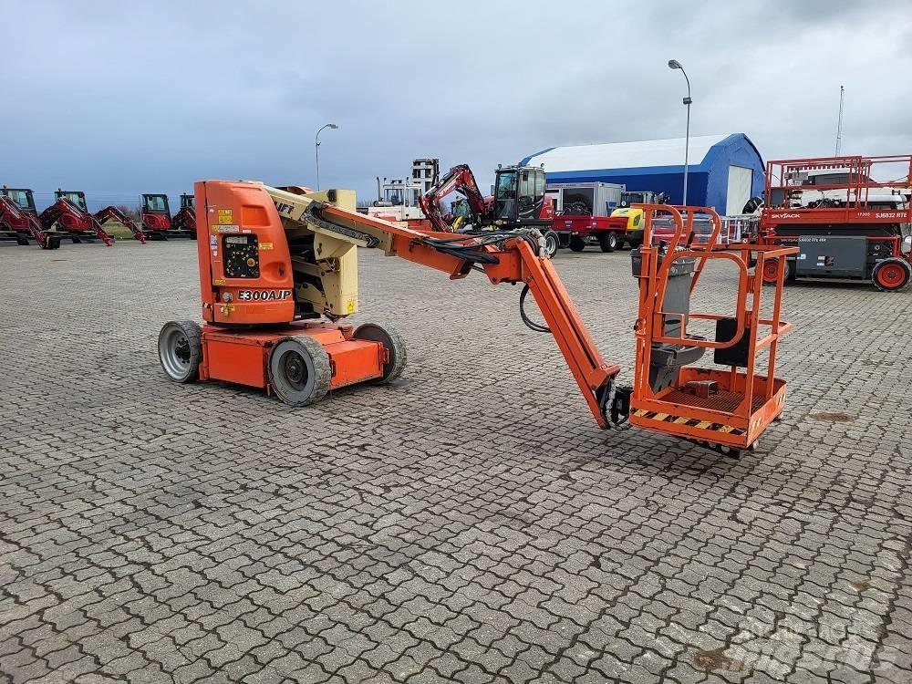 JLG E 300 AJP Piattaforme a braccio articolato
