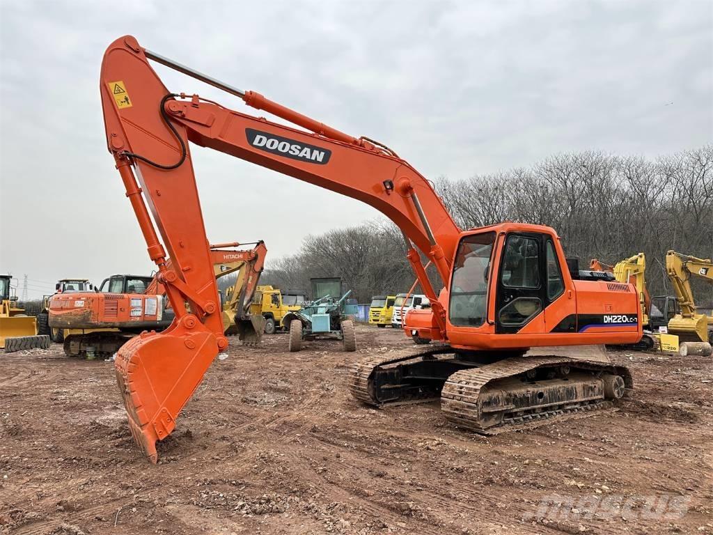 Doosan DH 220 Escavatori cingolati