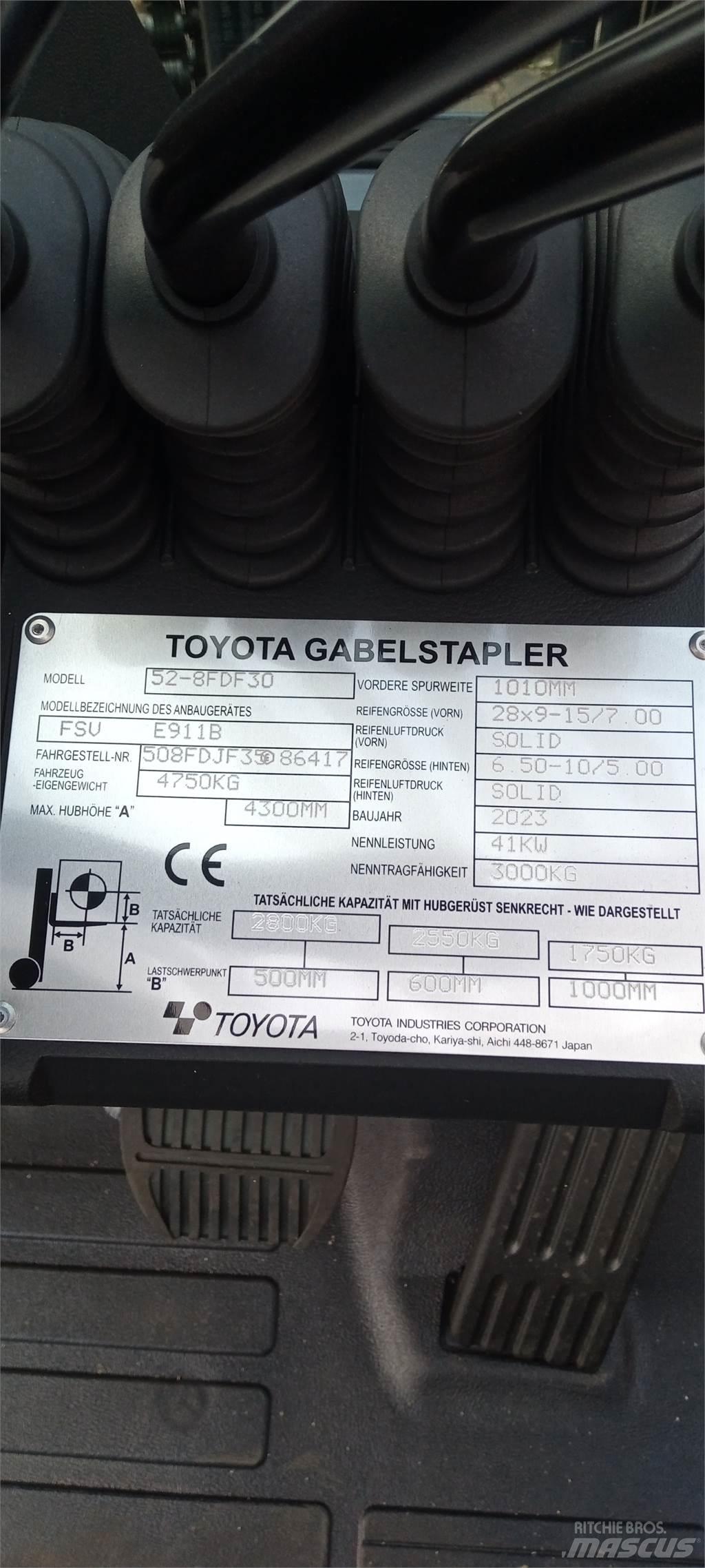 Toyota 52-8FDF30 Carrelli elevatori diesel