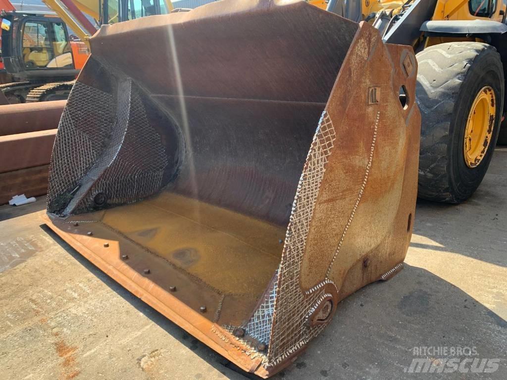 Volvo L110H L120H Pale gommate