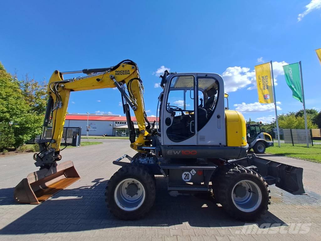 Wacker Neuson EW100 Escavatori gommati