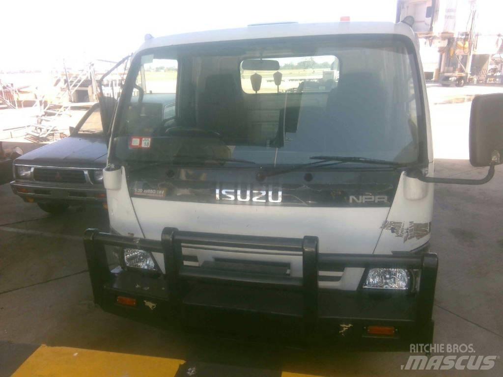 Isuzu NPR Cisterna