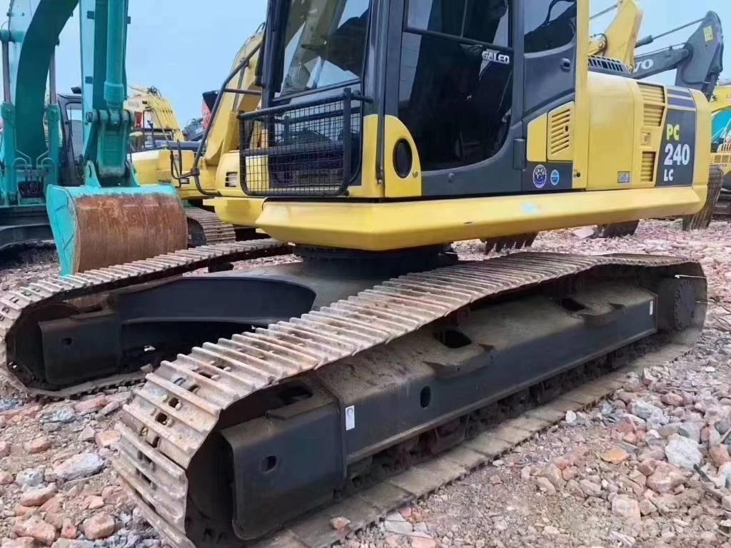Komatsu PC 240 Escavatori cingolati