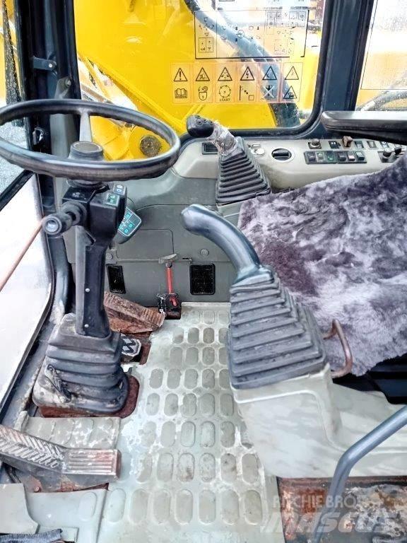 Komatsu PW 130ES-6K Escavatori gommati