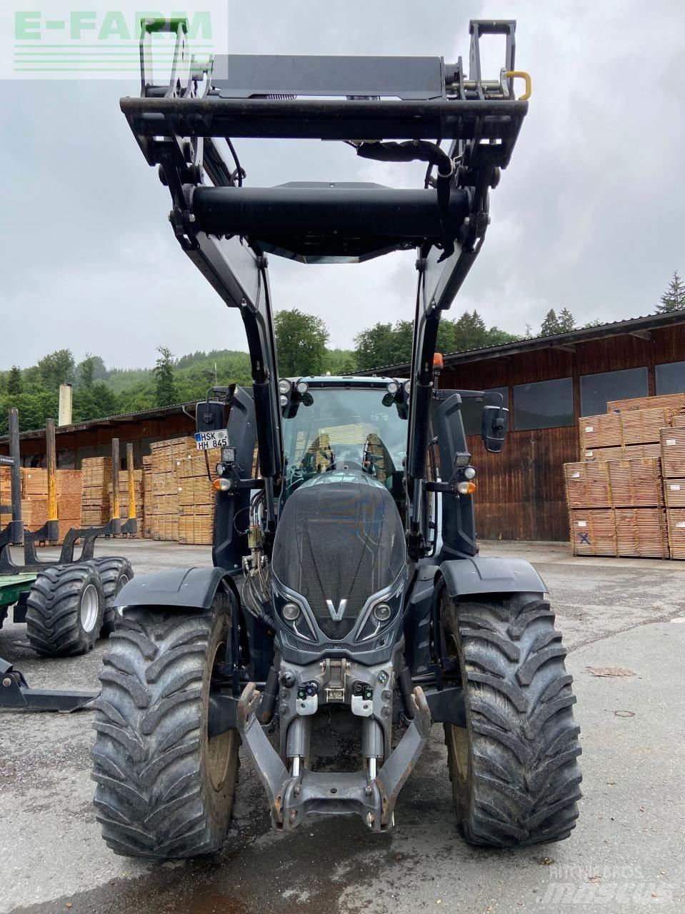 Valtra T254S Trattori