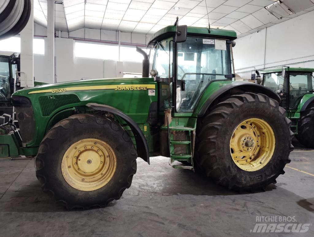 John Deere 8520 Trattori