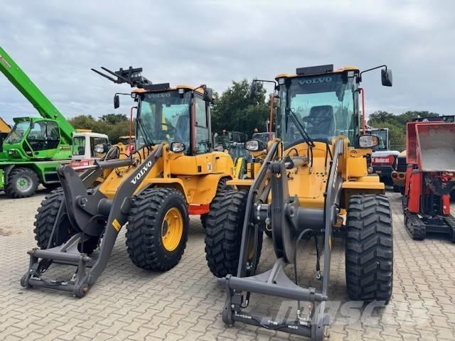 Volvo L 30 HS Pale gommate