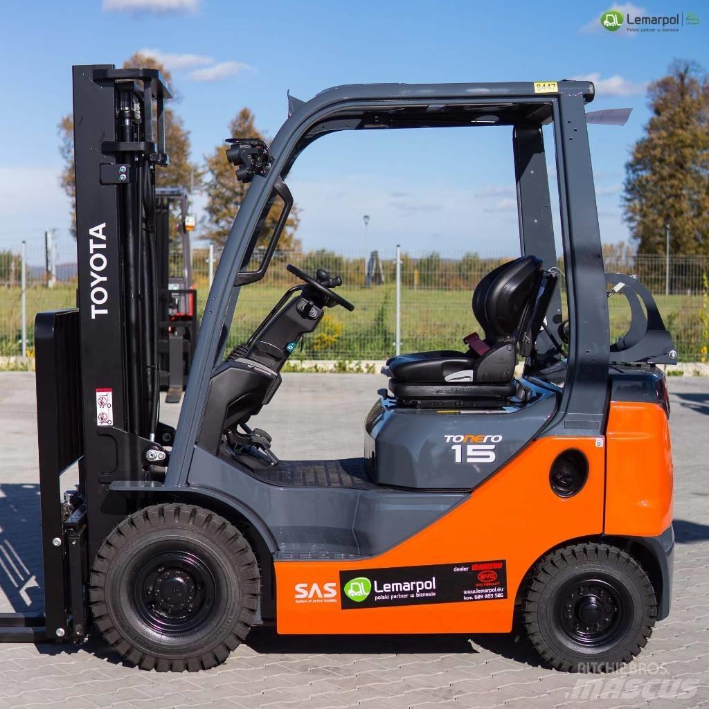 Toyota 8 FGF 15 Carrelli elevatori GPL