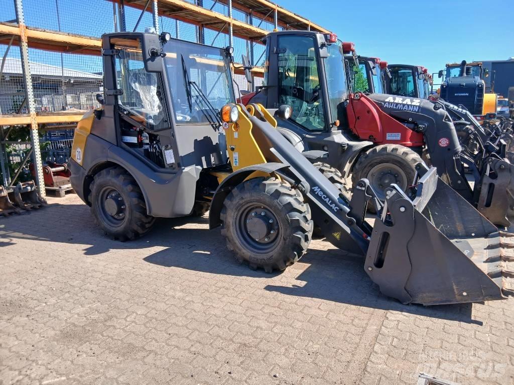 Mecalac AX 700 Pale gommate
