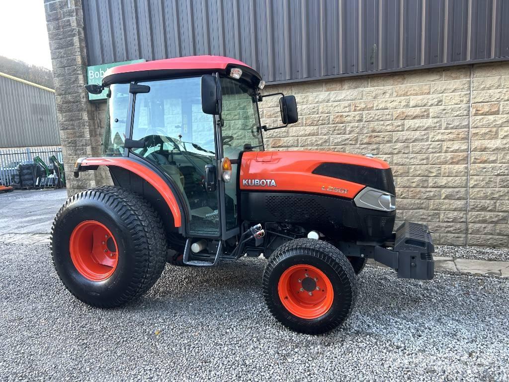Kubota L2501 Trattori