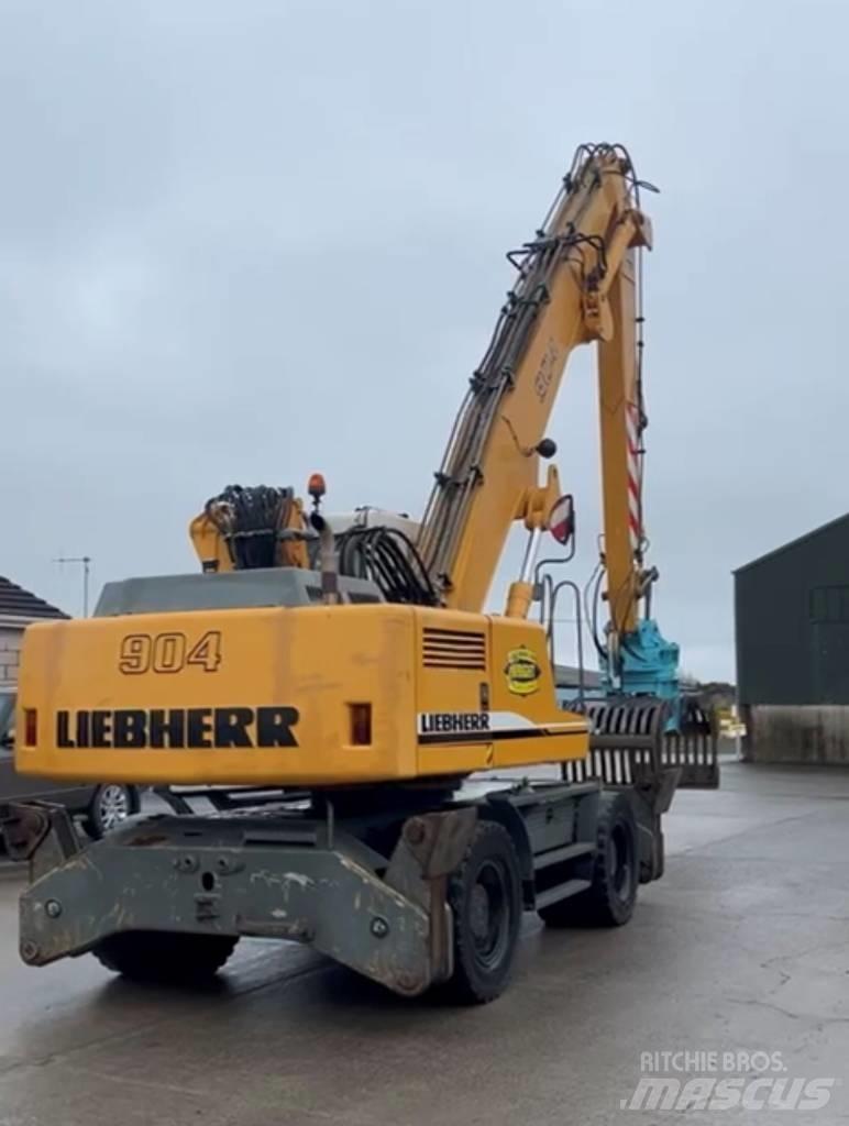 Liebherr A 904 C Movimentazione rifiuti