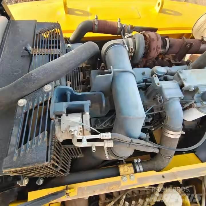 Komatsu PC360 Escavatori cingolati