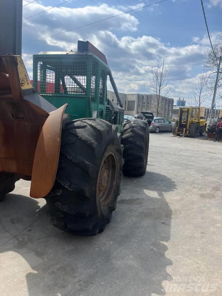 Timberjack 240 B Motrici e Trattori Stradali