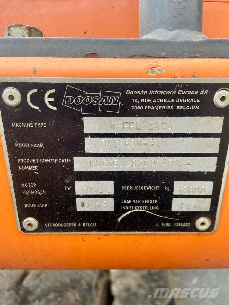 Doosan DX 160 W-3 Escavatori gommati