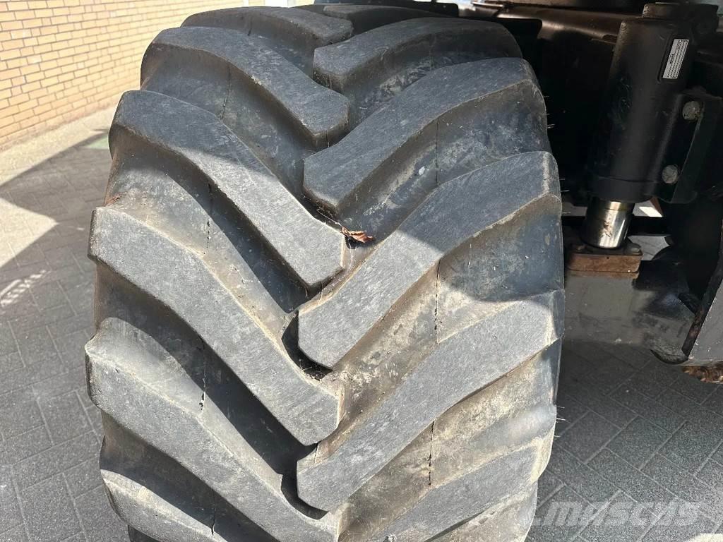 JCB JS145W Escavatori gommati