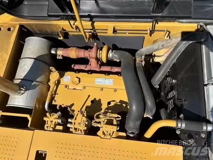 CAT CAT320D2 Escavatori medi 7t - 12t