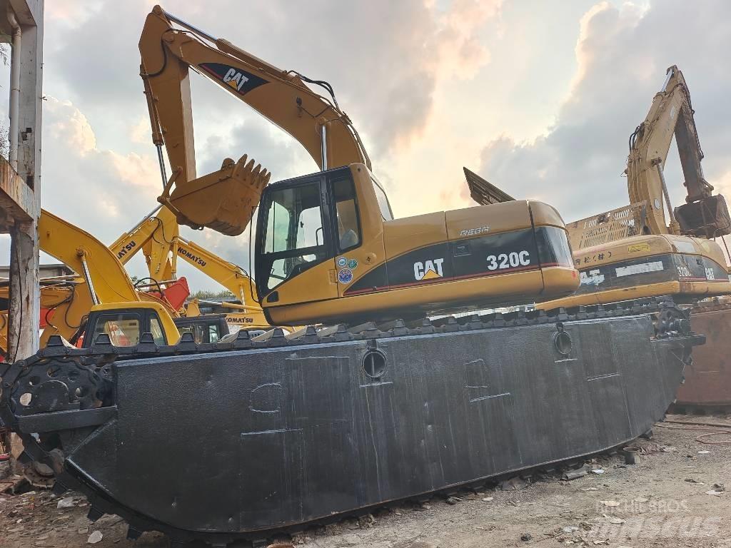 CAT 320 C Escavatori anfibi