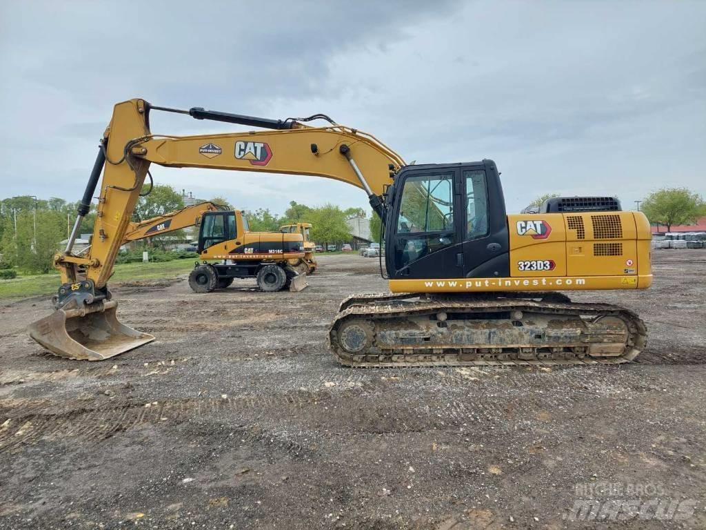 CAT 323D3 Escavatori cingolati