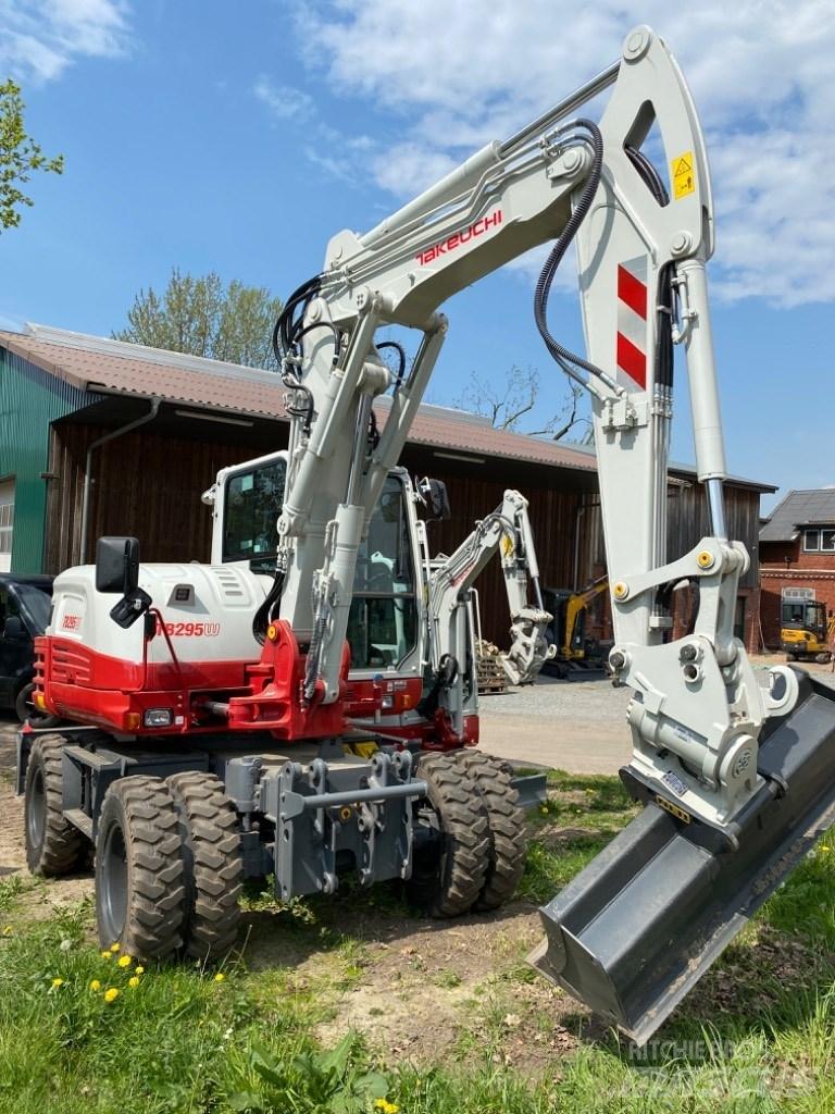 Takeuchi TB295W Escavatori gommati