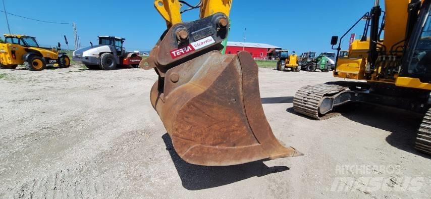 JCB 220X LC Escavatori cingolati