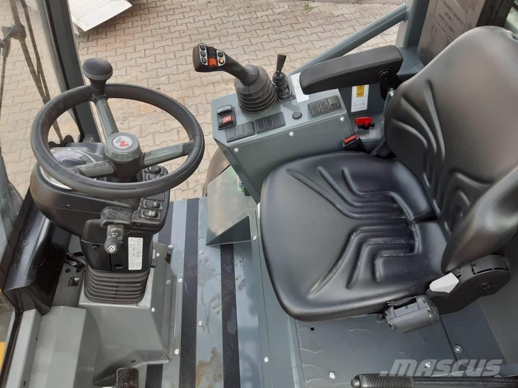 Wacker Neuson WL 54 Pale gommate