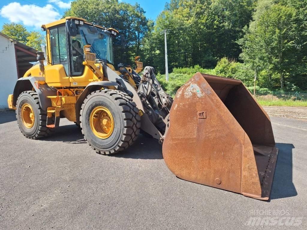 Volvo L 60 H Pale gommate