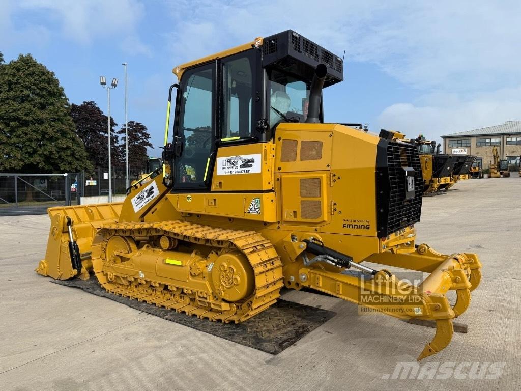CAT 953 Pale cingolate