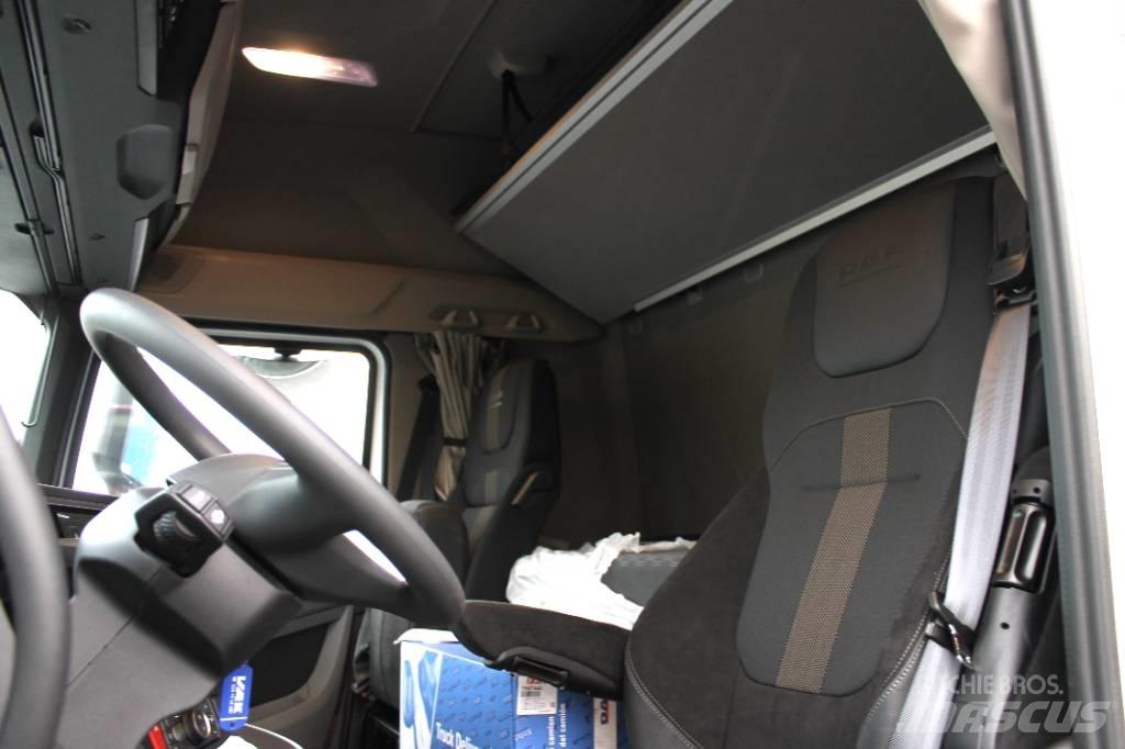 DAF XF530 FAS Camion portacontainer