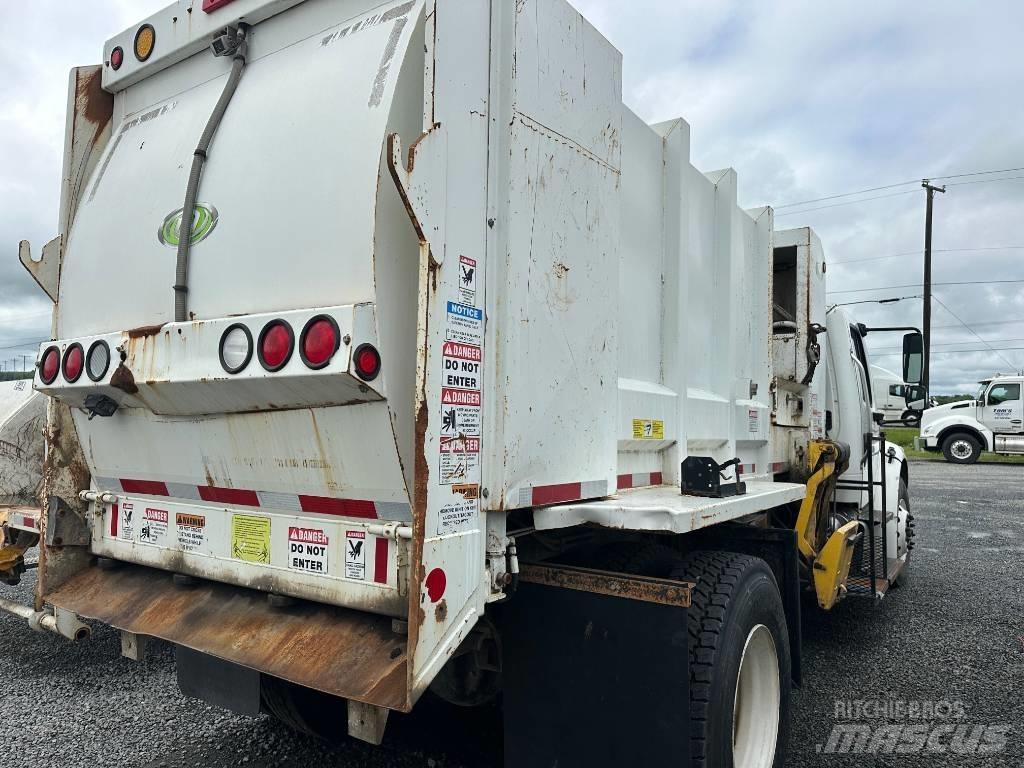 Freightliner M2 Camion dei rifiuti