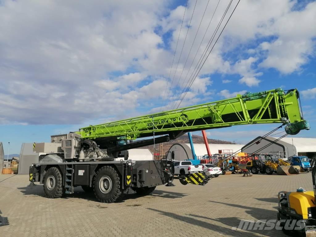 Zoomlion ZRT400 Gru per terreni difficili
