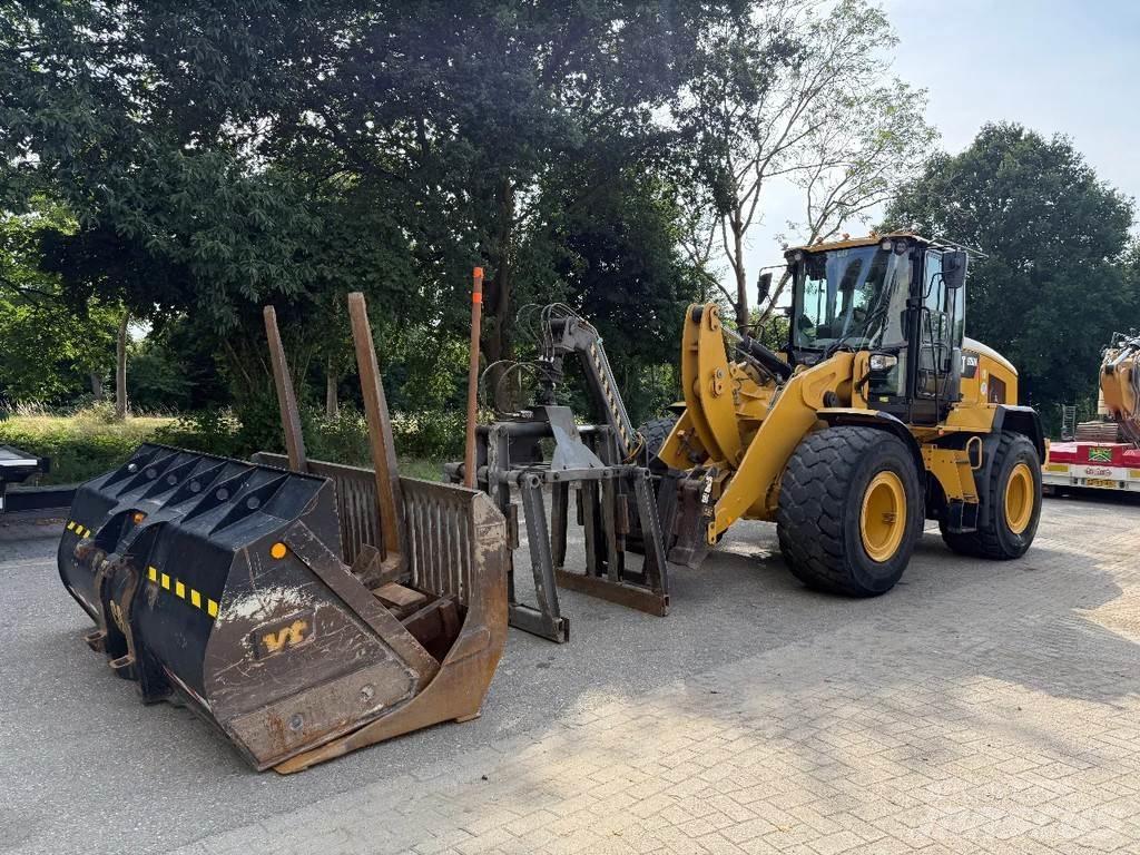 CAT 926M 4 Buckets Pale gommate