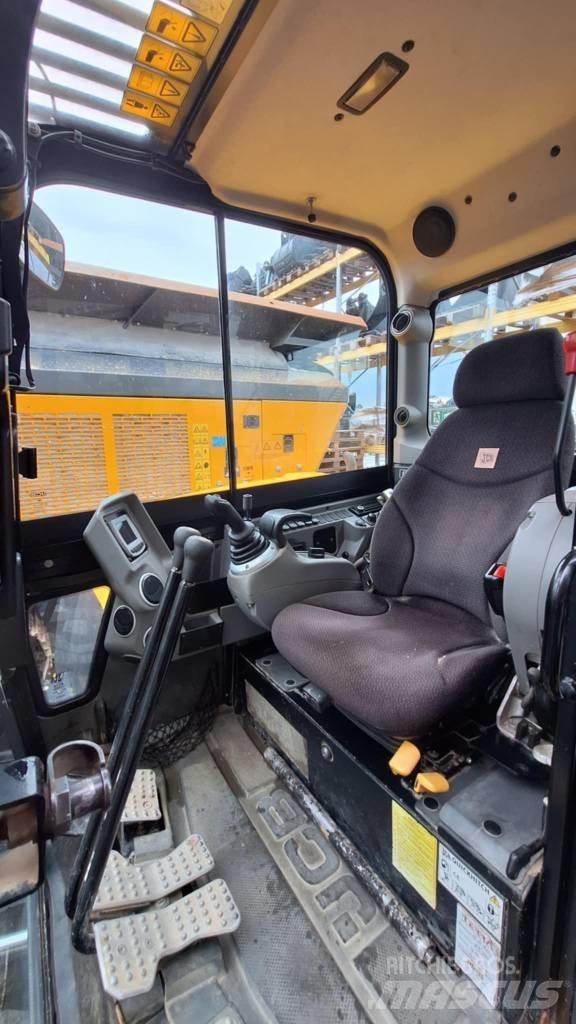 JCB 100 C Escavatori medi 7t - 12t