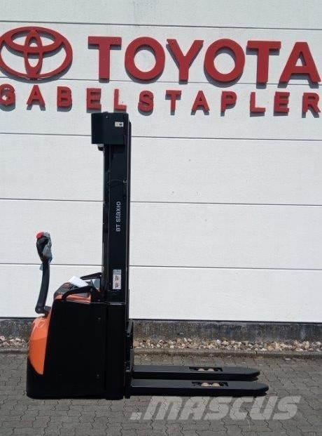 Toyota SPE160L Transpallet uomo a terra