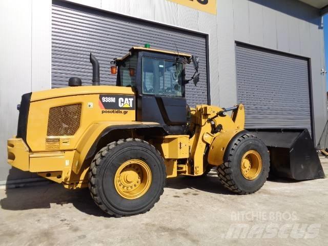 CAT 938M Pale gommate