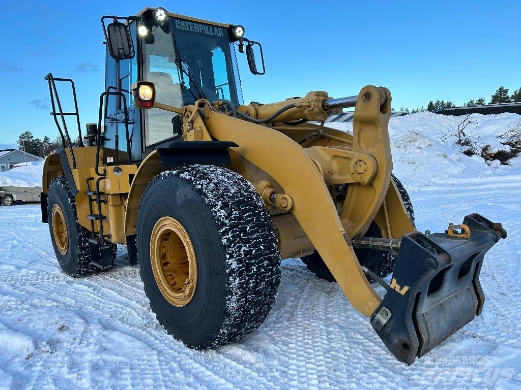 CAT 950G Pale gommate