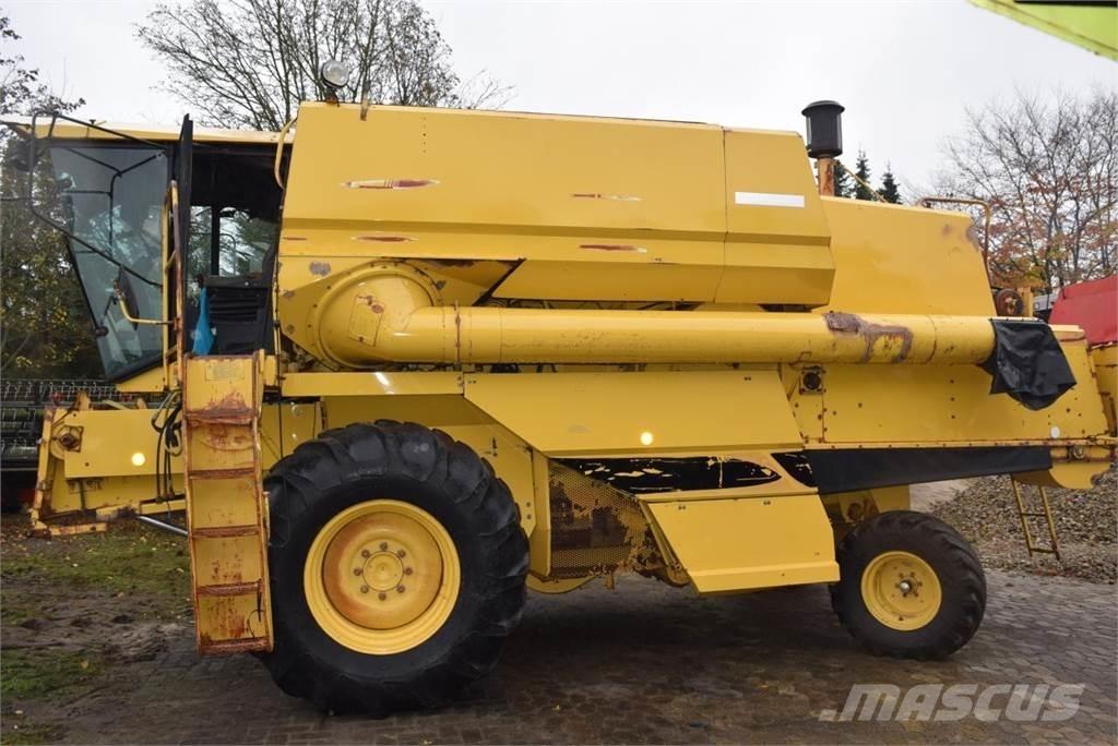 New Holland TF 42 Mietitrebbiatrici