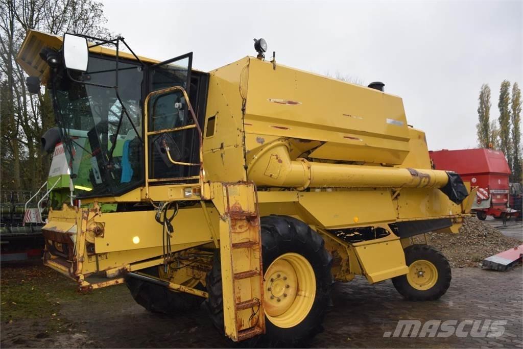 New Holland TF 42 Mietitrebbiatrici