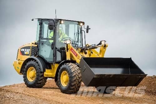 CAT 906 M Pale gommate