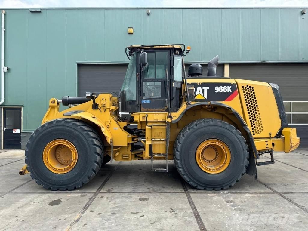 CAT 966 K Pale gommate