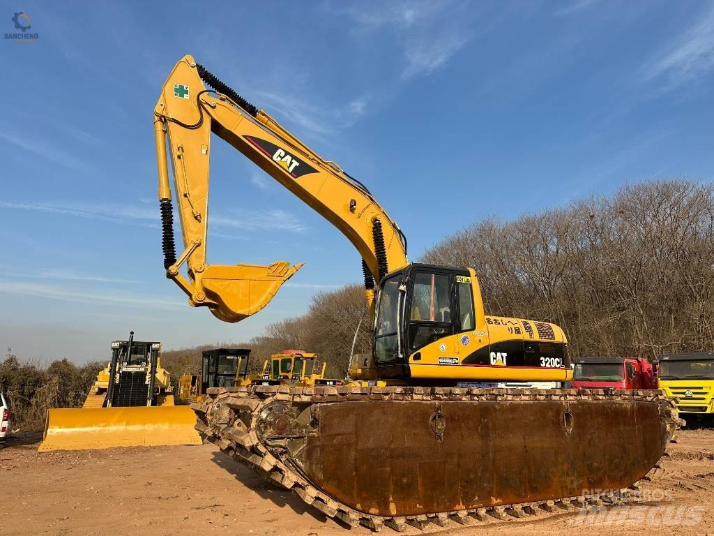 CAT 320 C L Escavatori anfibi