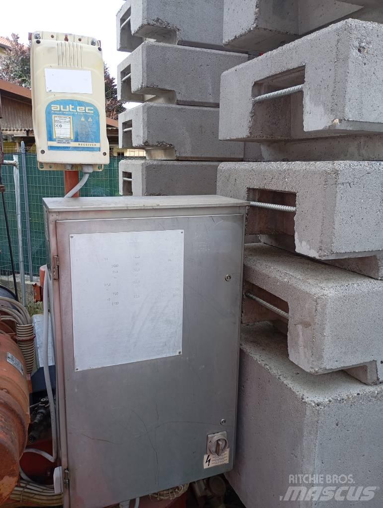 Dalbe HS 232 Gru automontanti