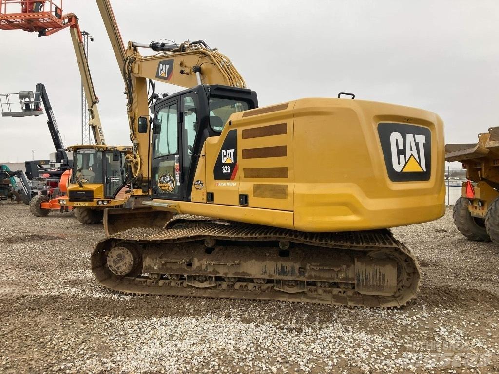 CAT 323 - nextgen Escavatori cingolati
