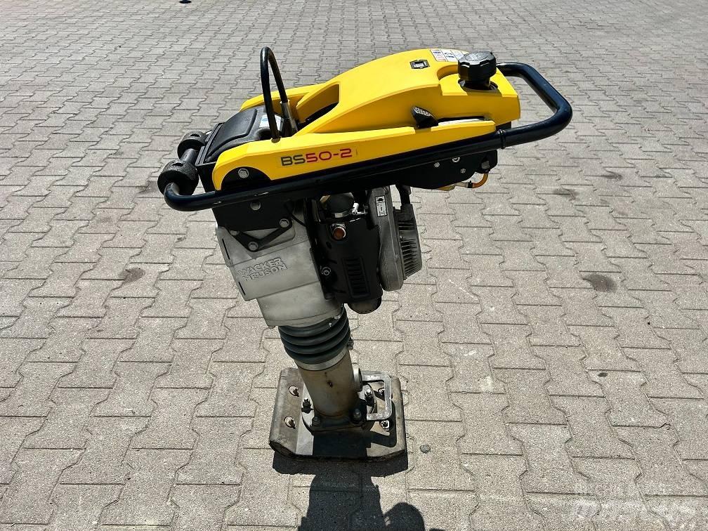 Wacker Neuson BS50-2 Vibrocostipatore verticale
