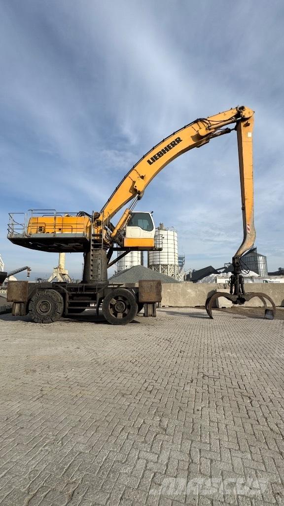 Liebherr A 944 C HD Movimentazione rifiuti
