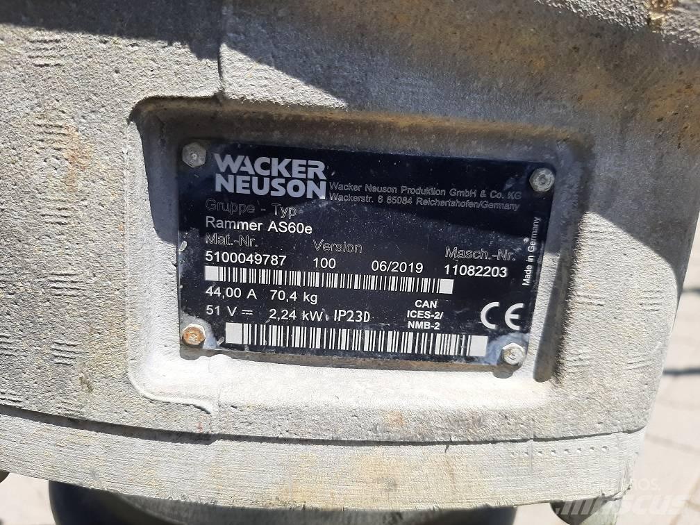 Wacker Neuson AS60e Vibrocostipatore verticale
