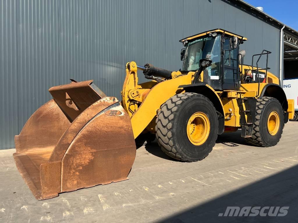 CAT 972M Pale gommate