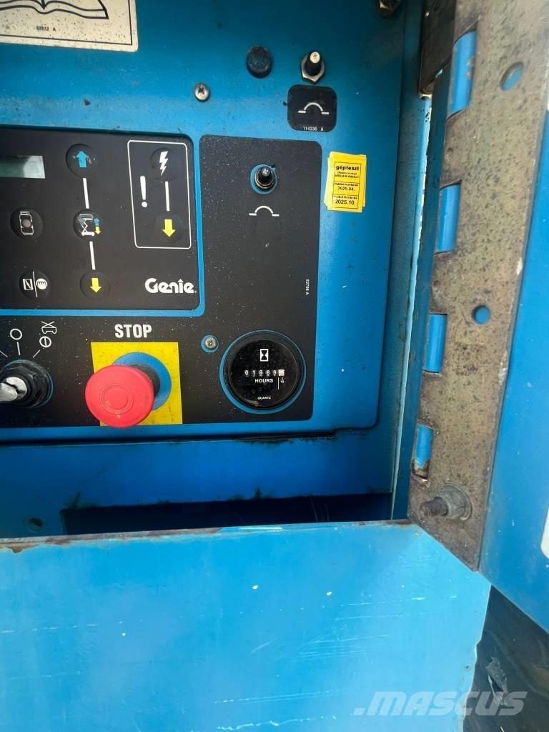 Genie GS 3384 RT Piattaforme a pantografo