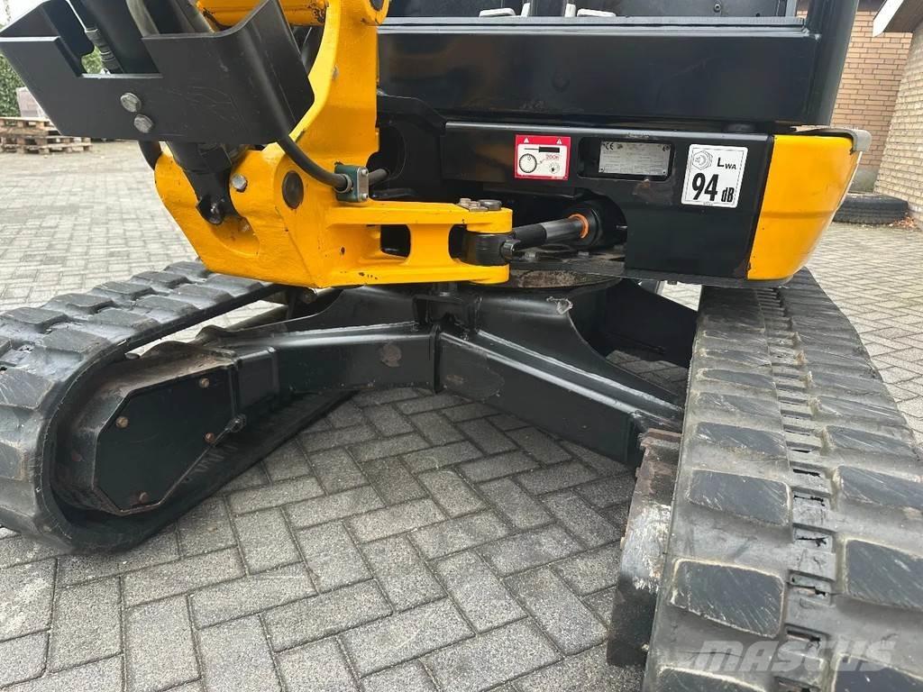 JCB 8026 CTS Miniescavatori