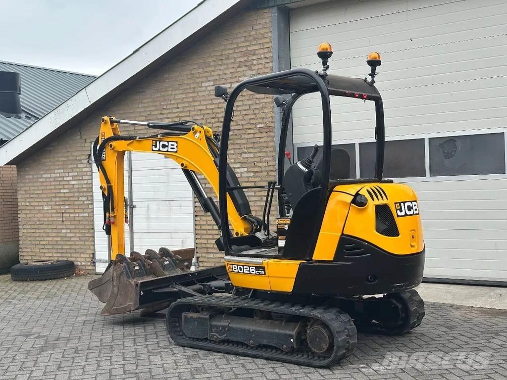 JCB 8026 CTS Miniescavatori