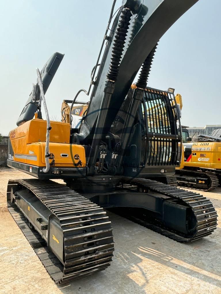 Hyundai 220LC Escavatori medi 7t - 12t